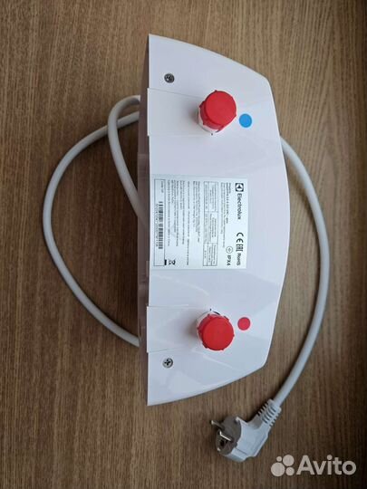 Electrolux smartfix 3,5кВт проточный нагреватель