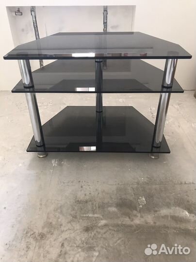 Стеклянная тумба под тв