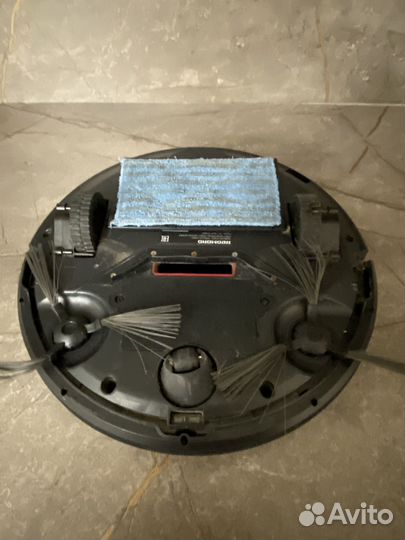Робот пылесос Redmond rv 560