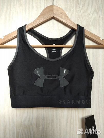 Спортивный топ Under Armour