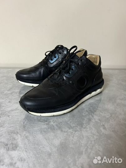 Женские кроссовки Salvatore Ferragamo