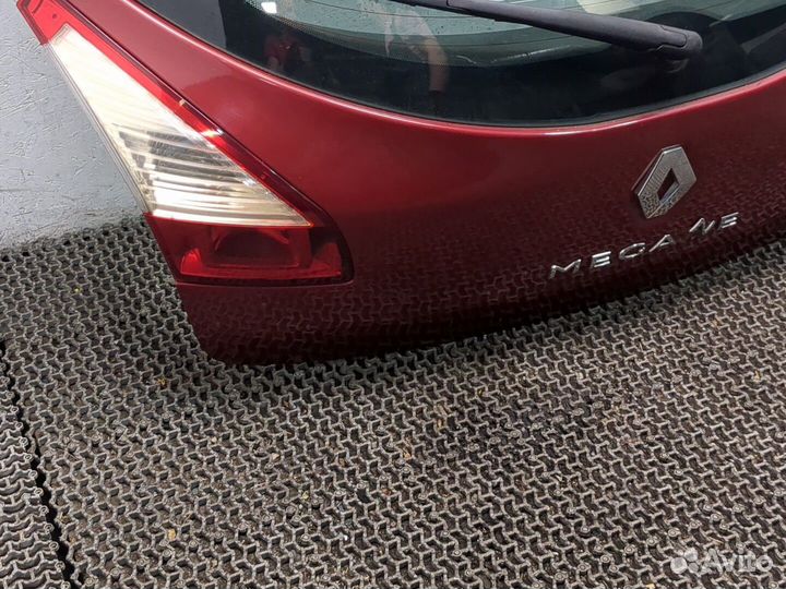Крышка багажника Renault Megane 3 2009, 2010