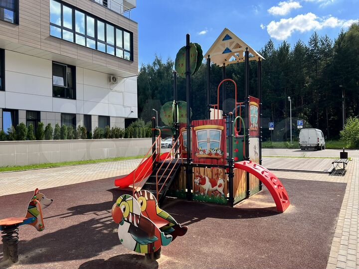 4-к. квартира, 91,3 м², 1/8 эт.