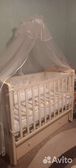 Детская кроватка