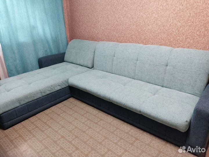 Диван