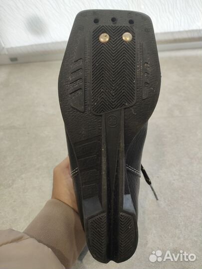 Ботинки лыжные 33 размер