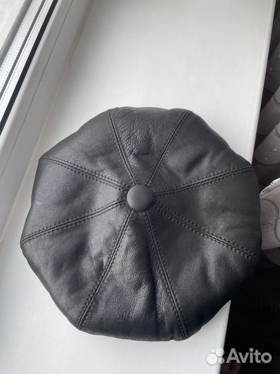 Кепка кожаная