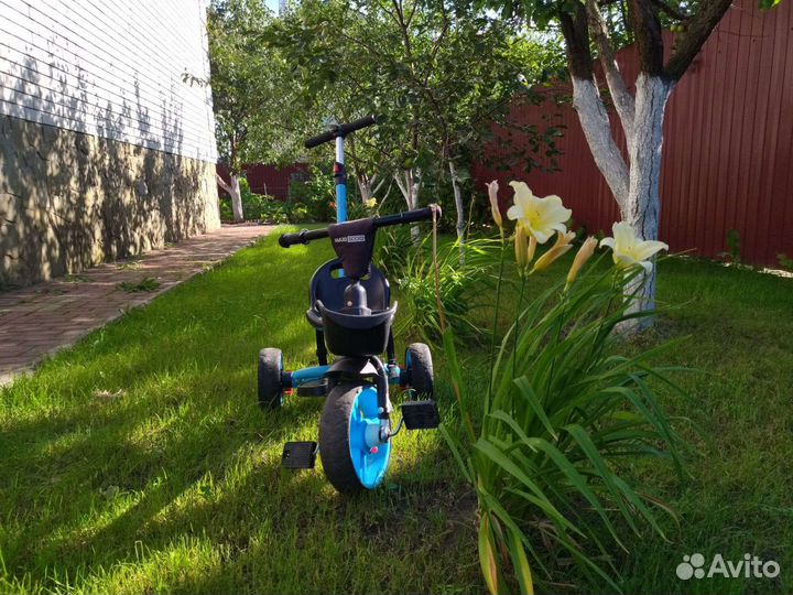 Детский трехколесный велосипед