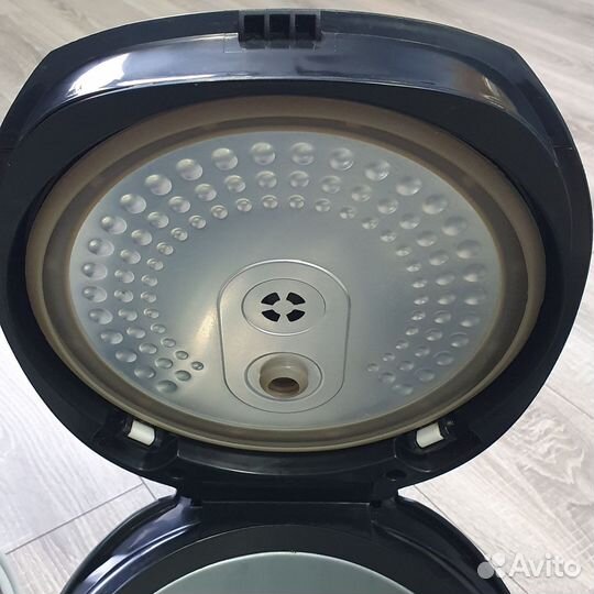 Мультиварка Polaris pmc 0517ad