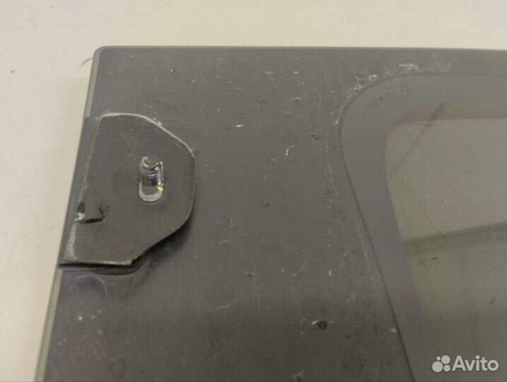 Стекло двери задней правой Peugeot 107 2006-2014