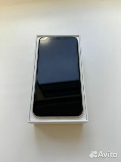 iPhone 11, 256 ГБ