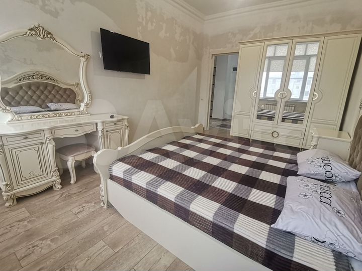 2-к. квартира, 85 м², 2/9 эт.