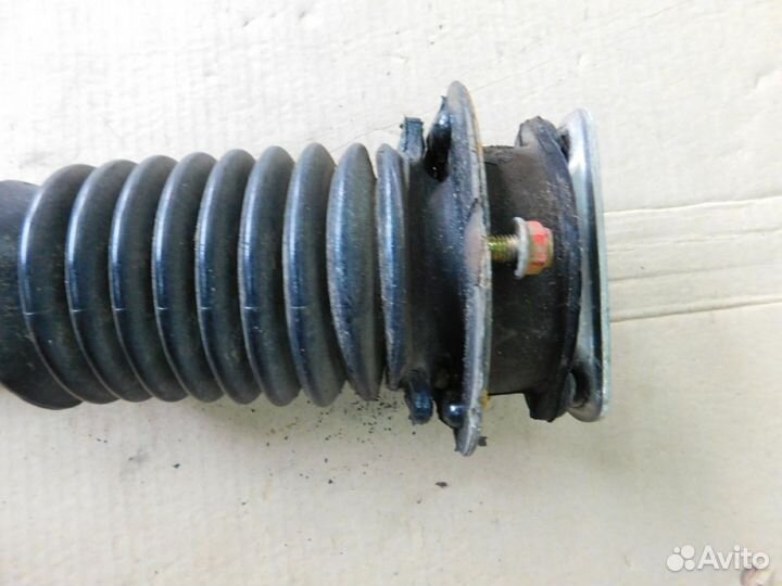 Передние амортизаторы на Mercedes E-Class W124