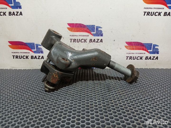 Кронштейн переднего стабилизатора левый