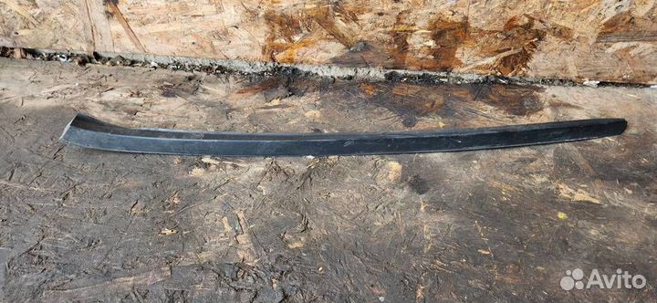 Молдинг лобового стекла Opel Astra J 2010-2017