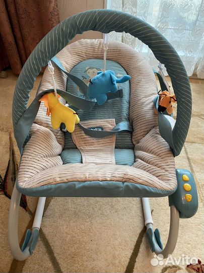 Шезлонг детский новый