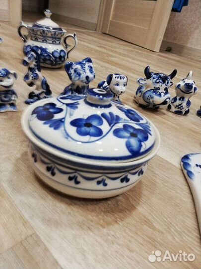 Чайники и подсвечники