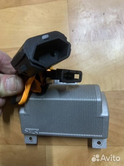 Volkswagen jetta 5 Преобразователь напряжение