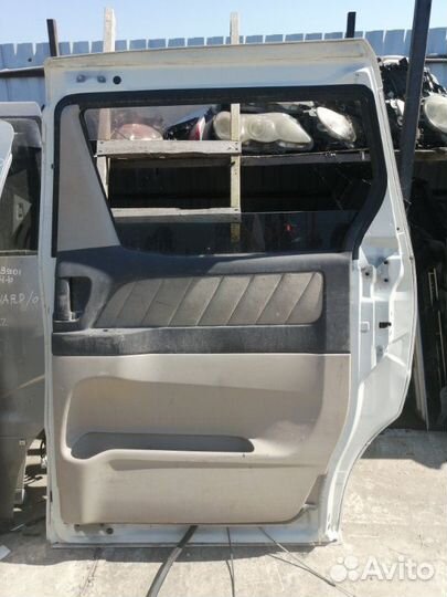 Дверь задняя правая Toyota Alphard ANH10