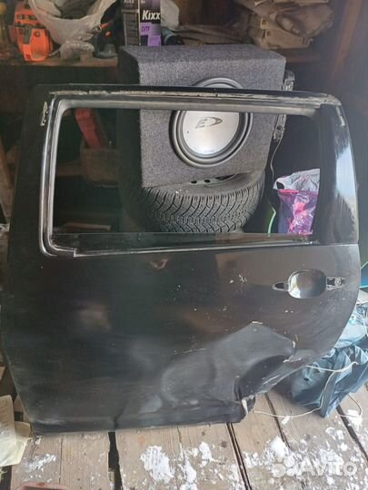 Дверь задняя левая. на Тойота Виш