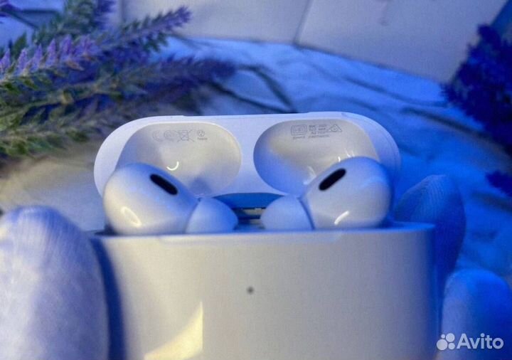 Набор на Новый год: Apple Watch и AirPods