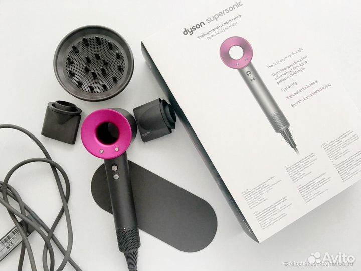 Фен Dyson Supersonic. 1 в 1