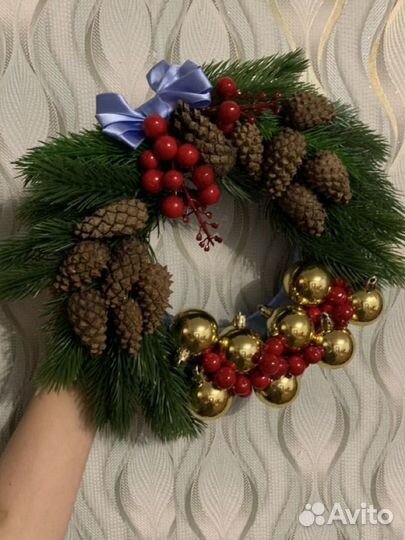 Новогодний венок ручной работы