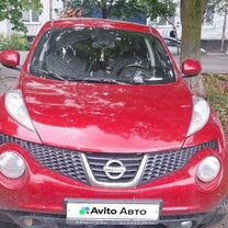 Nissan Juke 1.6 CVT, 2012, 137 000 км, с пробегом, цена 935 000 руб.