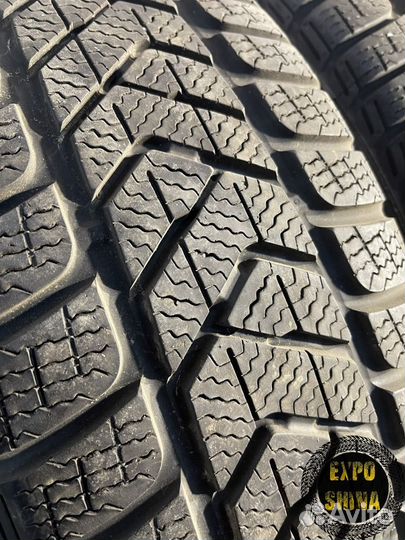 Pirelli Winter Sottozero 3 215/55 R18