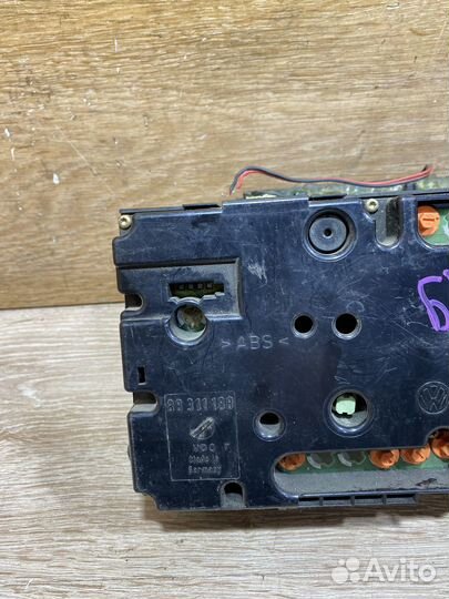 Панель приборов Volkswagen Golf 3 дизель 1121119