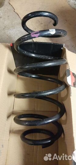 Пружина передней подвески volvo xc60 1