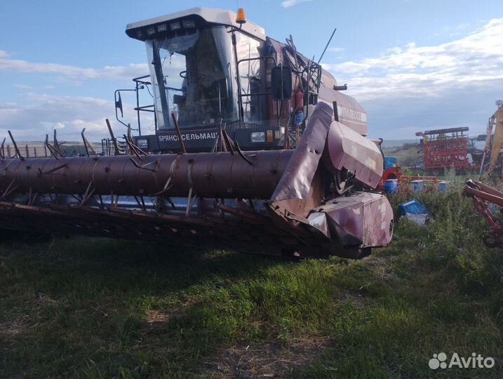 Комбайн Брянсксельмаш КЗС-812, 2010