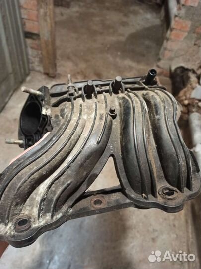 Коллектор впускной ваз 2111-1008600