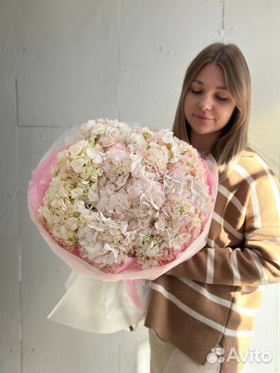 Букет из гортензий Доставка цветов бесплатно