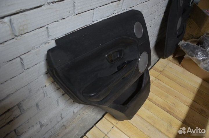 Обшивки дверей задние Land Rover Range Rover