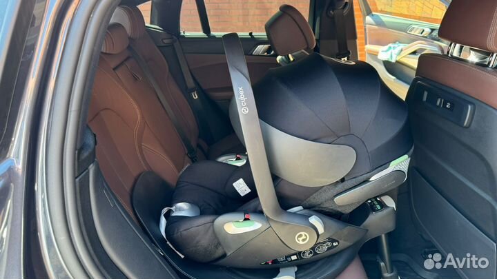 Продам Cybex Cloud T i-Size + Isofix Base T