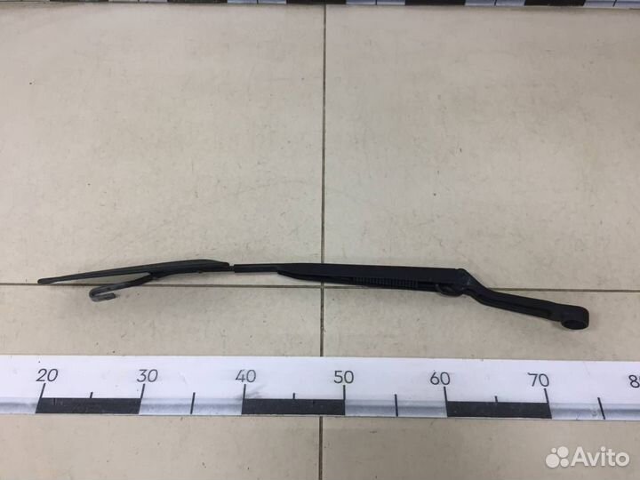 Поводок стеклоочистителя передний левый Hyundai Ac