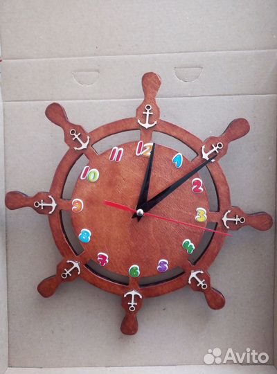 Часы из дерева