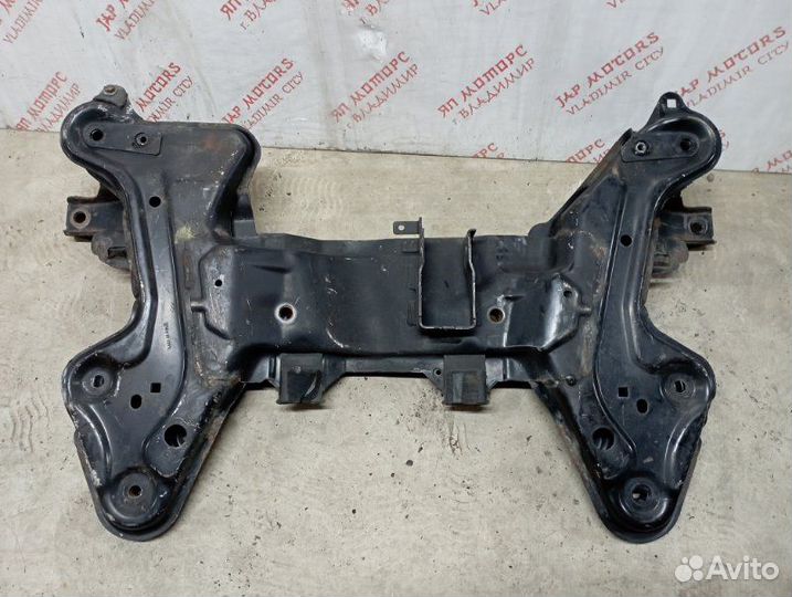 Подрамник двигателя передний Citroen C3 5F01 EP6