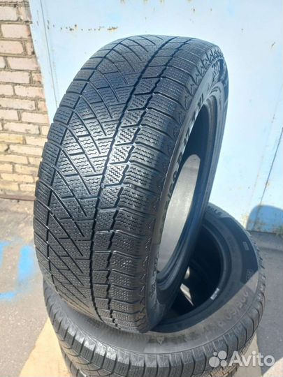 Continental ContiVikingContact 6 225/60 R17