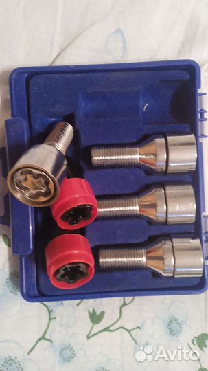 Колёсные болты