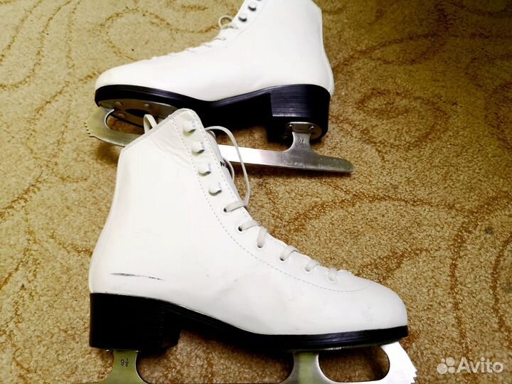 Коньки фигурные