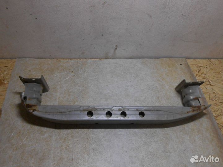 Усилитель переднего бампера Avensis 2 Авенсис 2