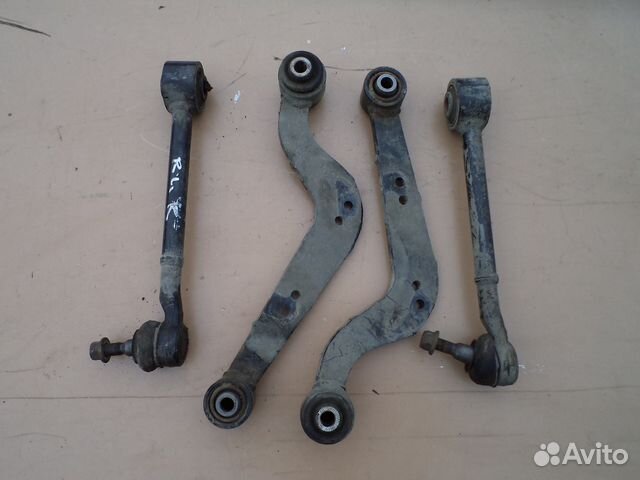 Рычаг поперечный задний правый верхний rav 4. На рав 4 задние нижние рычаги. Рычаг нижний задний правый рав 4 00-. Рычаг задний тойота рав 4 2016 года. Рычаг подвески тойота рав 4.