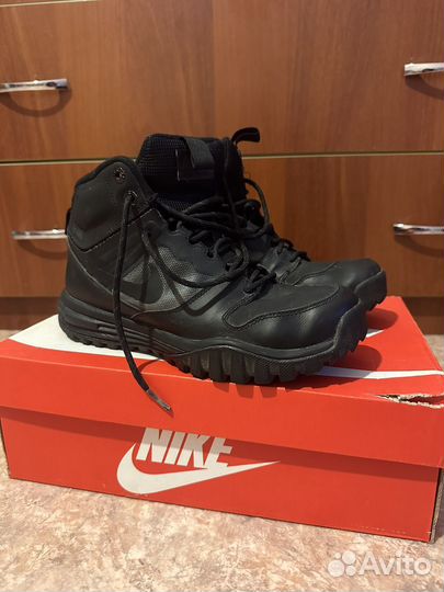 Ботинки nike 39