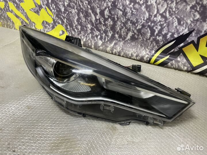 Фара правая передняя FAW Besturn X80 2018-2021