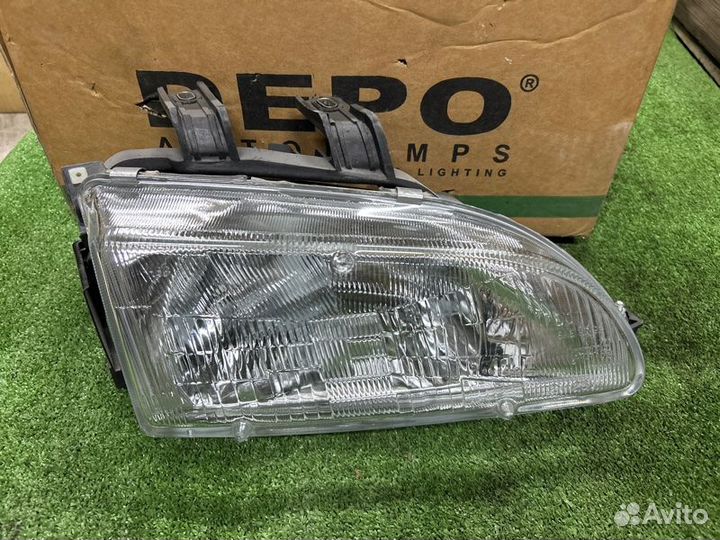 Фара галогеновая передняя правая Honda Civic