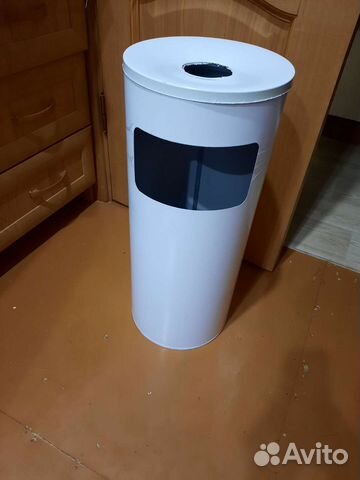 Урна для мусора с пепельницей