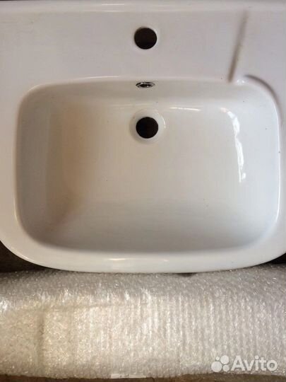 Раковина в ванную бу