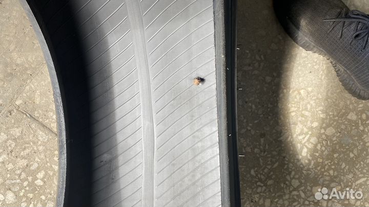 Tigar UHP Ultra High Performance 255/35 R18 94W